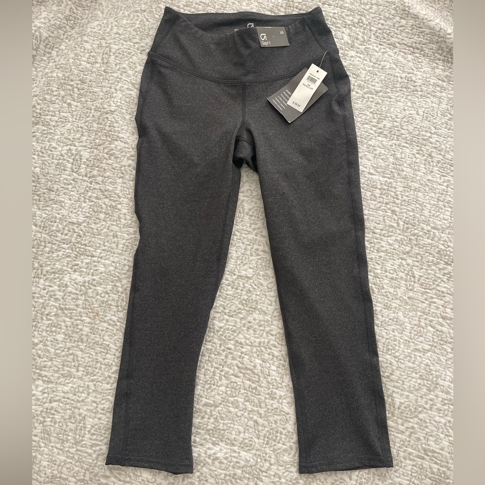NWT Women’s XS Gap Fit Charcoal Compression Leggings